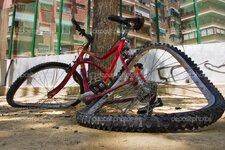 depositphotos_2769473-stock-photo-broken-bike.jpg