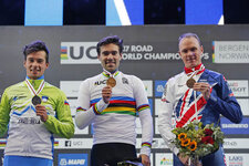 Podium012p.jpg
