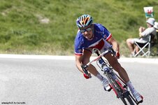 305-PIC127657851.jpg 305-PIC127657851.jpg