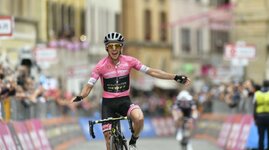 simon_yates_giro_2.jpg