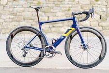 3t-strada-2018-team-bike2.jpg