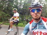 Dh6I30hWkAAKpSI.jpg large.jpg