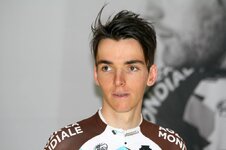 ob_44fb2c_romain-bardet-velo-101.jpg