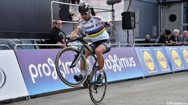 Sagan-wheelie.jpg