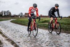Fenix_SL_Disc_Classics_Kwaremont_15-Large-2.jpg