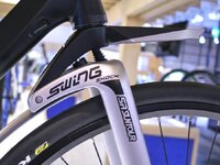 swingshockbike.jpg swingshockbike.jpg