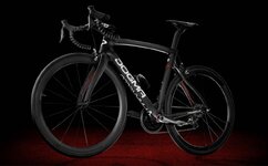 jaguar-and-pinarellos-new-dogma-f8-bike-revealed-video_2.jpg