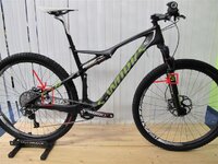 Specialized-S-Works-Epic-WC_20122-1.jpg