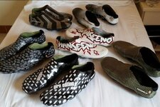Assortment_of_Hanseeno_shoes.jpg Assortment_of_Hanseeno_shoes.jpg